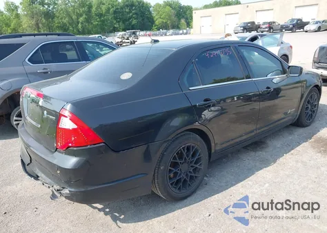 2012 Ford Fusion Hybrid z USA, uszkodzony, nr VIN 3FADP0L32CR364546